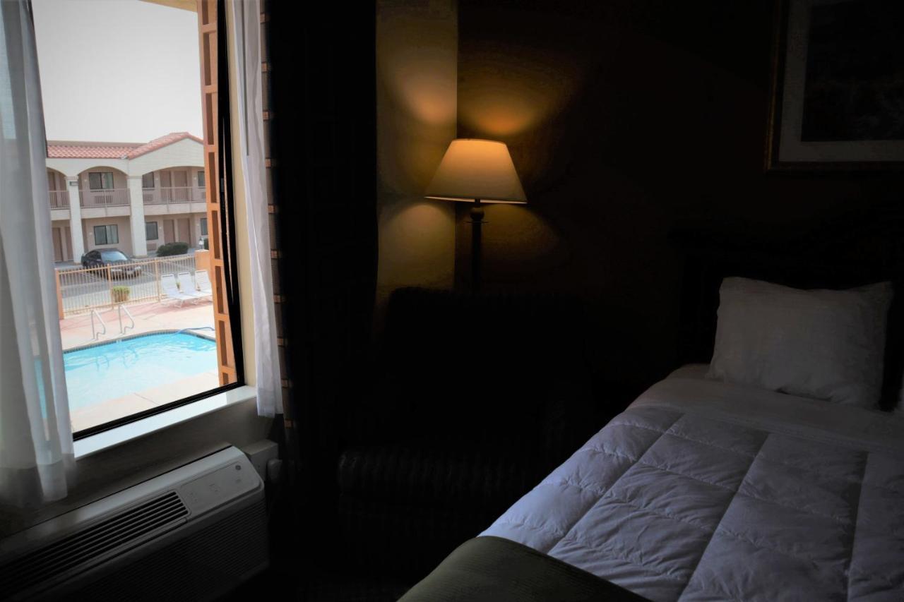 Oasis Inn And Suites 29 Palms Hotel Joshua Tree National Park تونتي ناين بالمز المظهر الخارجي الصورة