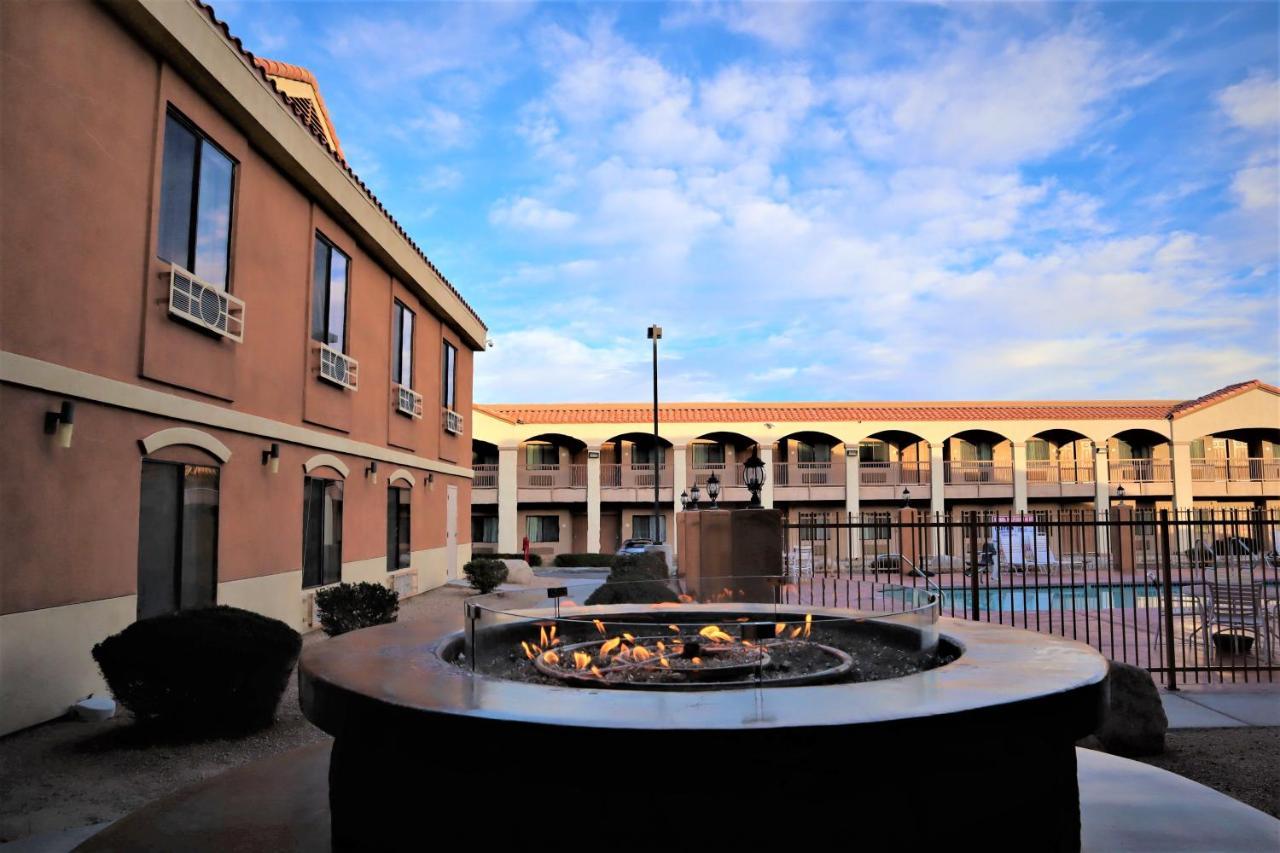 Oasis Inn And Suites 29 Palms Hotel Joshua Tree National Park تونتي ناين بالمز المظهر الخارجي الصورة